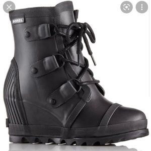 SOREL RAIN WEDGE JOAN OF ARCTIC SZ 10 women’s glossy boot